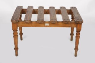 19TH-CENTURY OAK LUGGAGE STAND