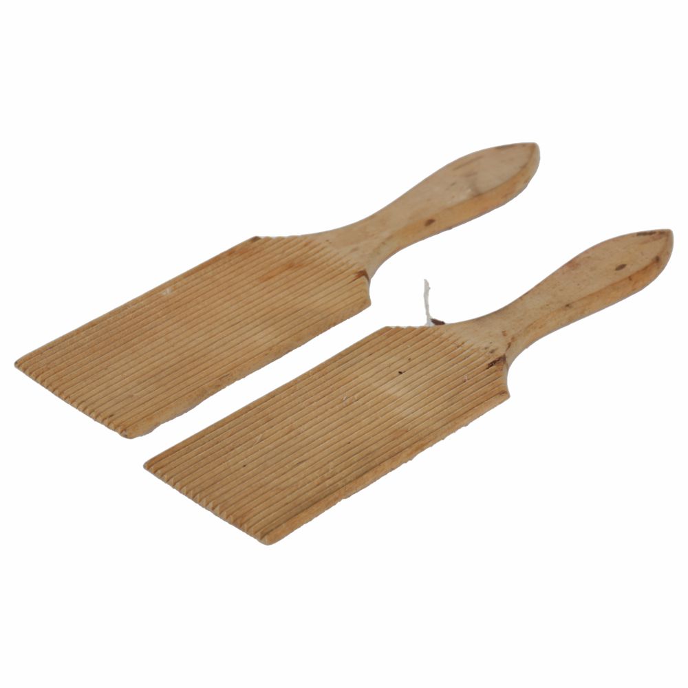 PAIR OF WOODEN BUTTER PADDLES