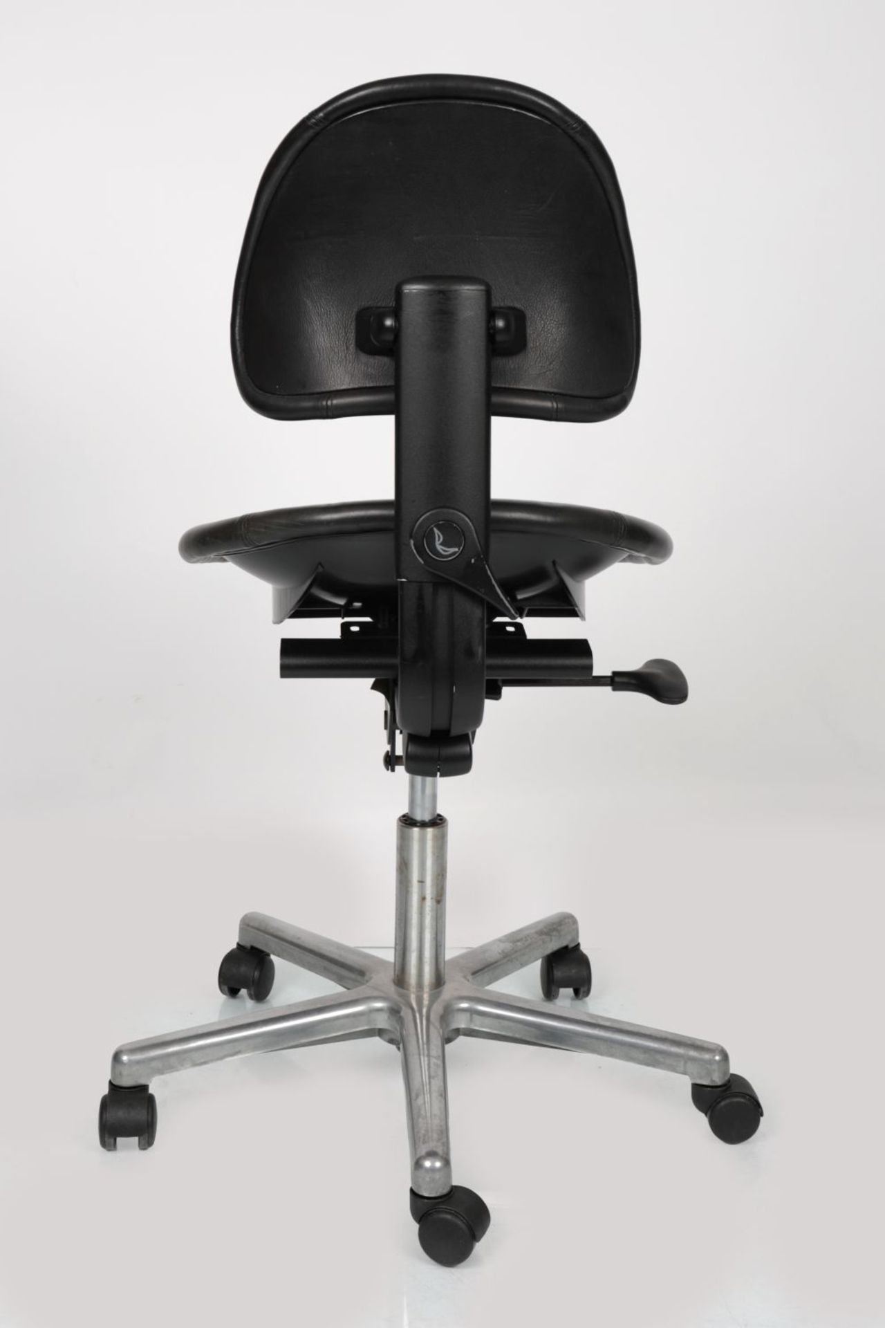 BRUNO MATHSSON ERGONOMIC REVOLVING CHAIR - Image 2 of 2