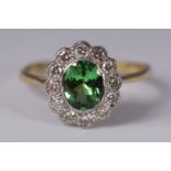 18K YELLOW GOLD, TSAVORITE & DIAMOND RING