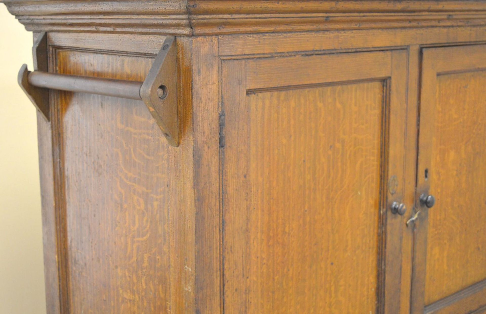 19TH-CENTURY SCUMBLED PINE FARMHOUSE CUPBOARD - Image 3 of 5