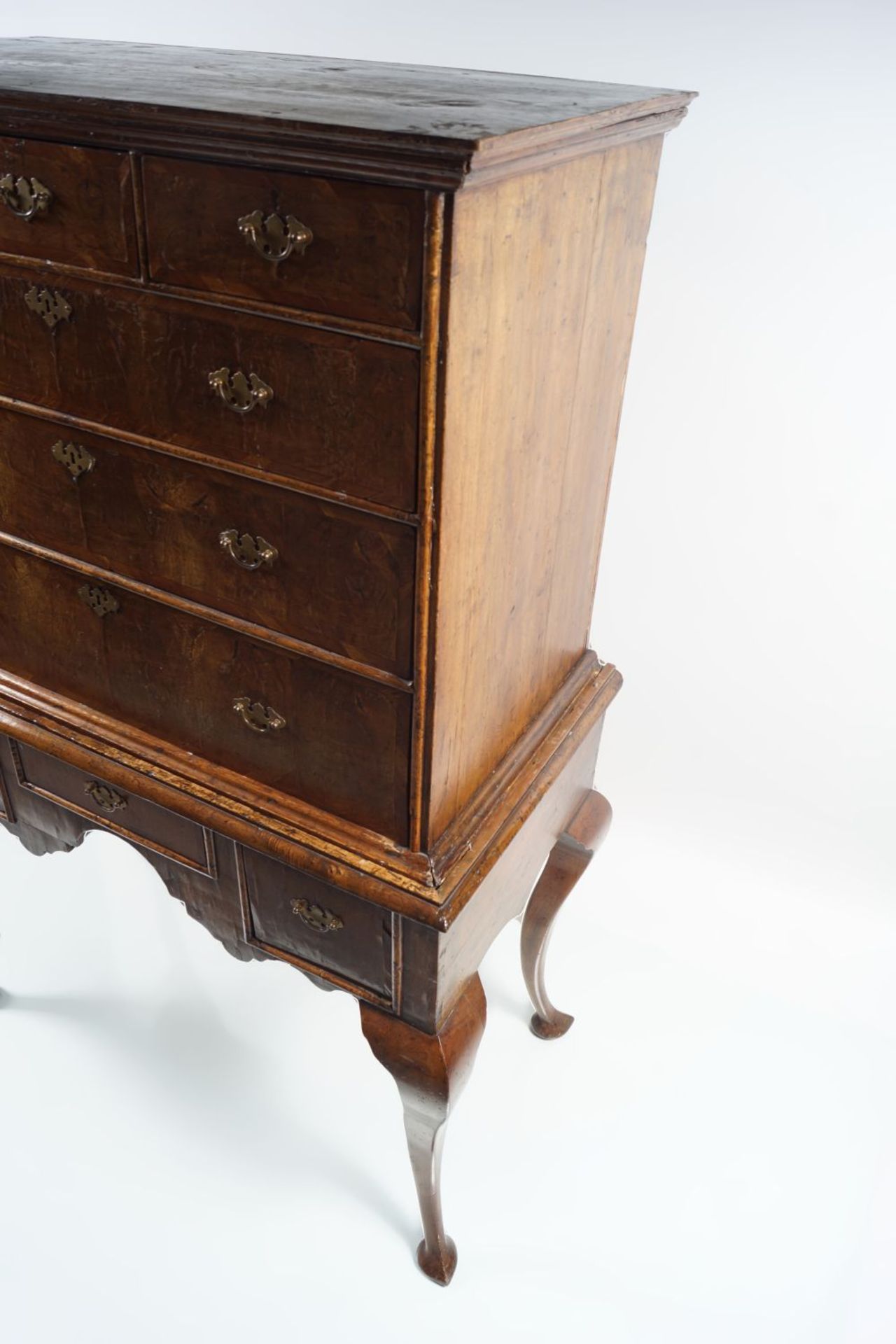 QUEEN ANNE WALNUT CHEST ON STAND - Image 2 of 3