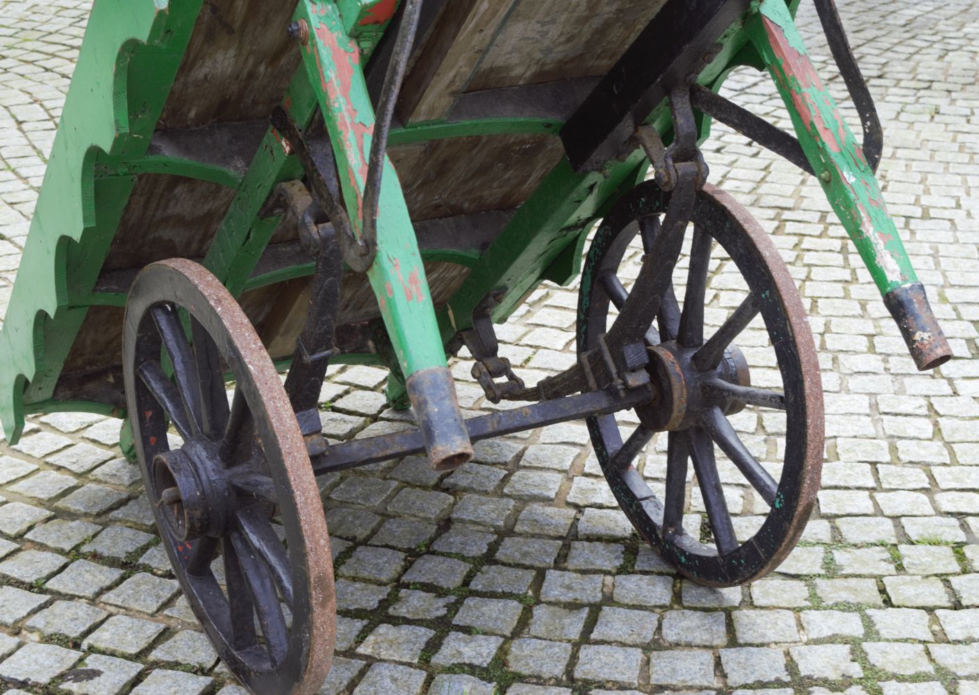 19TH-CENTURY FLOWER SELLER'S CART - Image 3 of 3