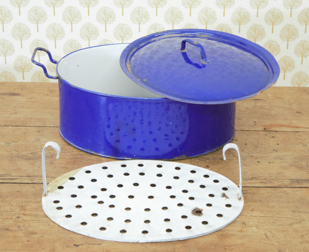 BLUE ENAMEL OVAL COOKING VESSEL - Image 2 of 2