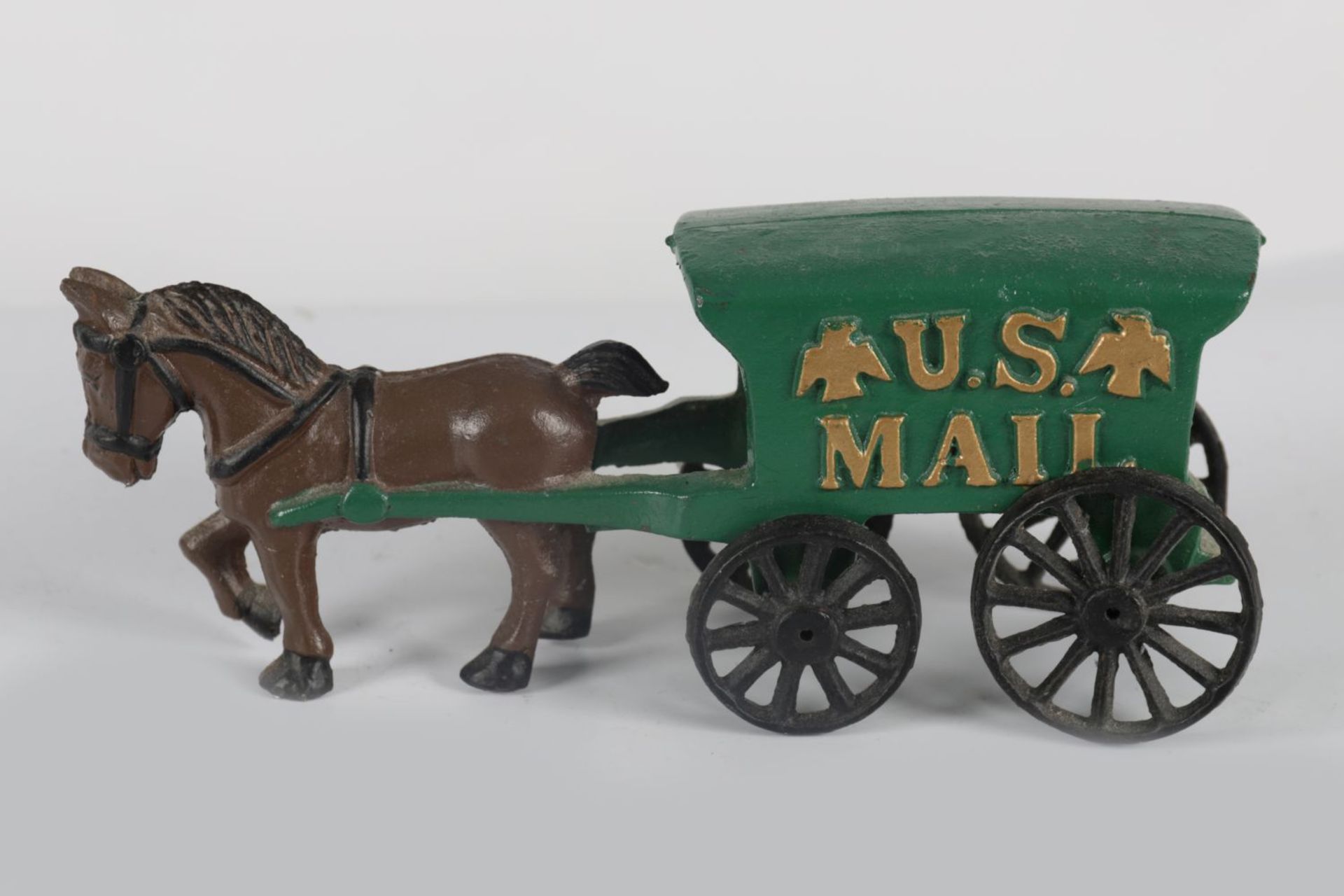 CAST IRON US MAIL HORSE AND COACH
