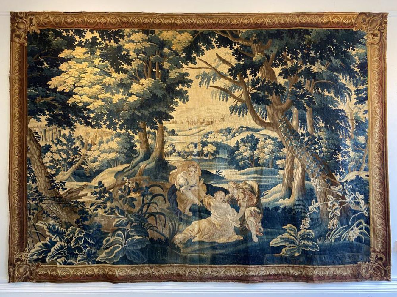 LATE 17TH-CENTURY FLEMISH TAPESTRY