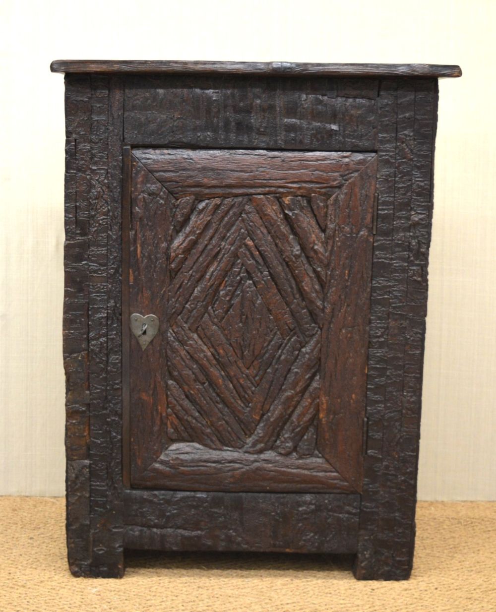 EARLY IRISH VERNACULAR FARMHOUSE CUPBOARD - Image 2 of 4