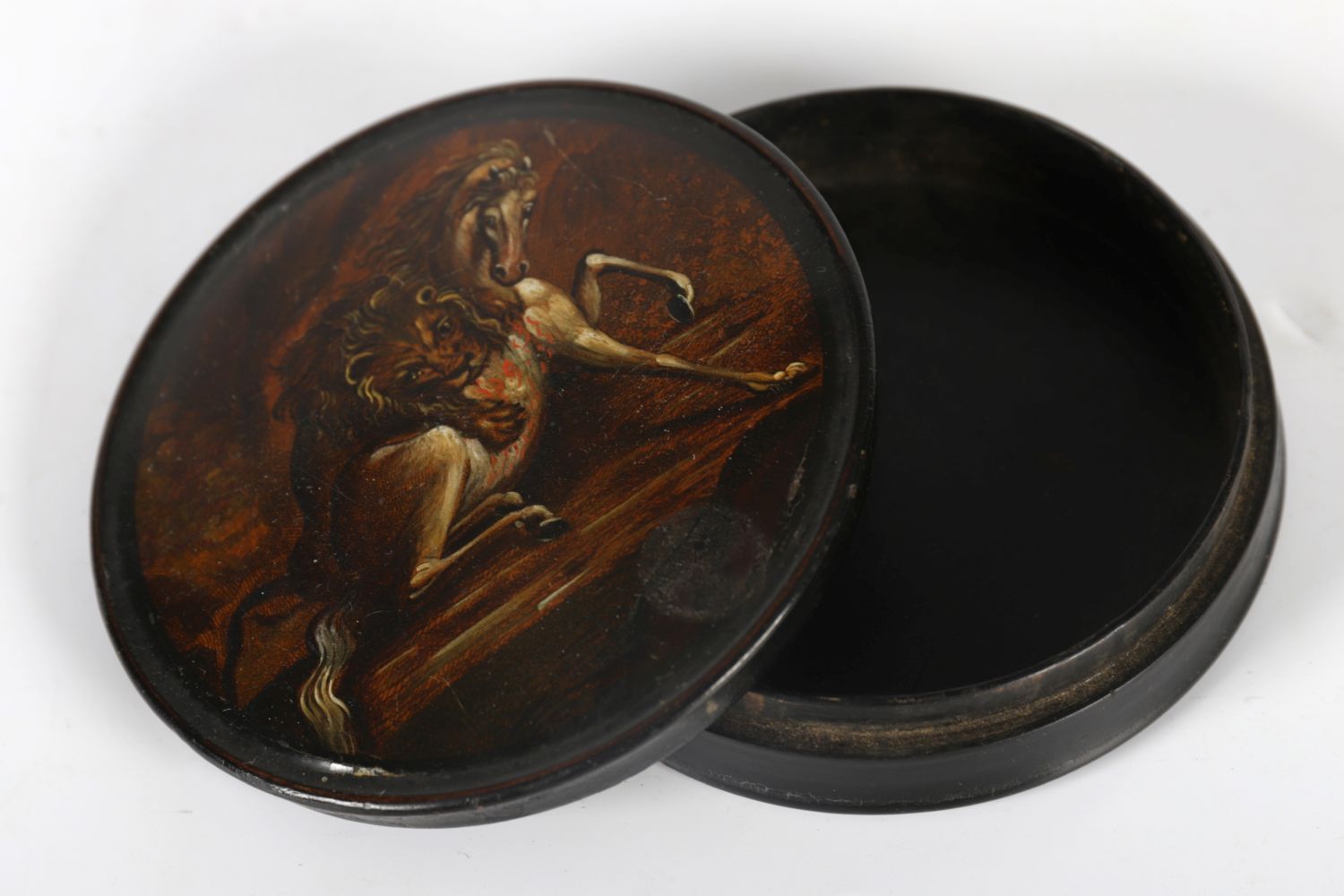 19TH-CENTURY PAPIER MACHE SNUFF BOX - Image 3 of 3