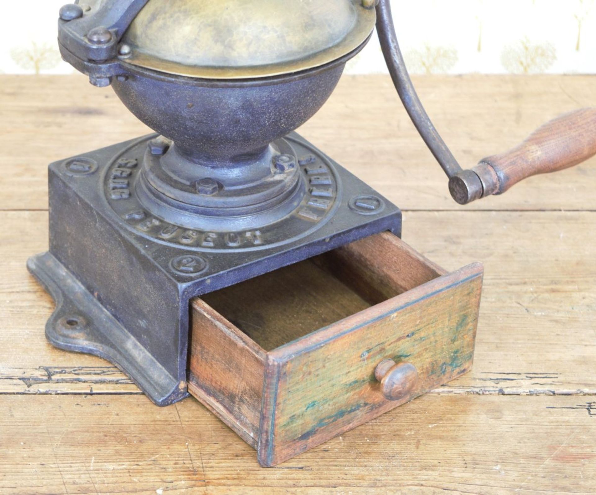 19TH-CENTURY BRASS & IRON TABLE TOP COFFEE GRINDER - Image 3 of 3
