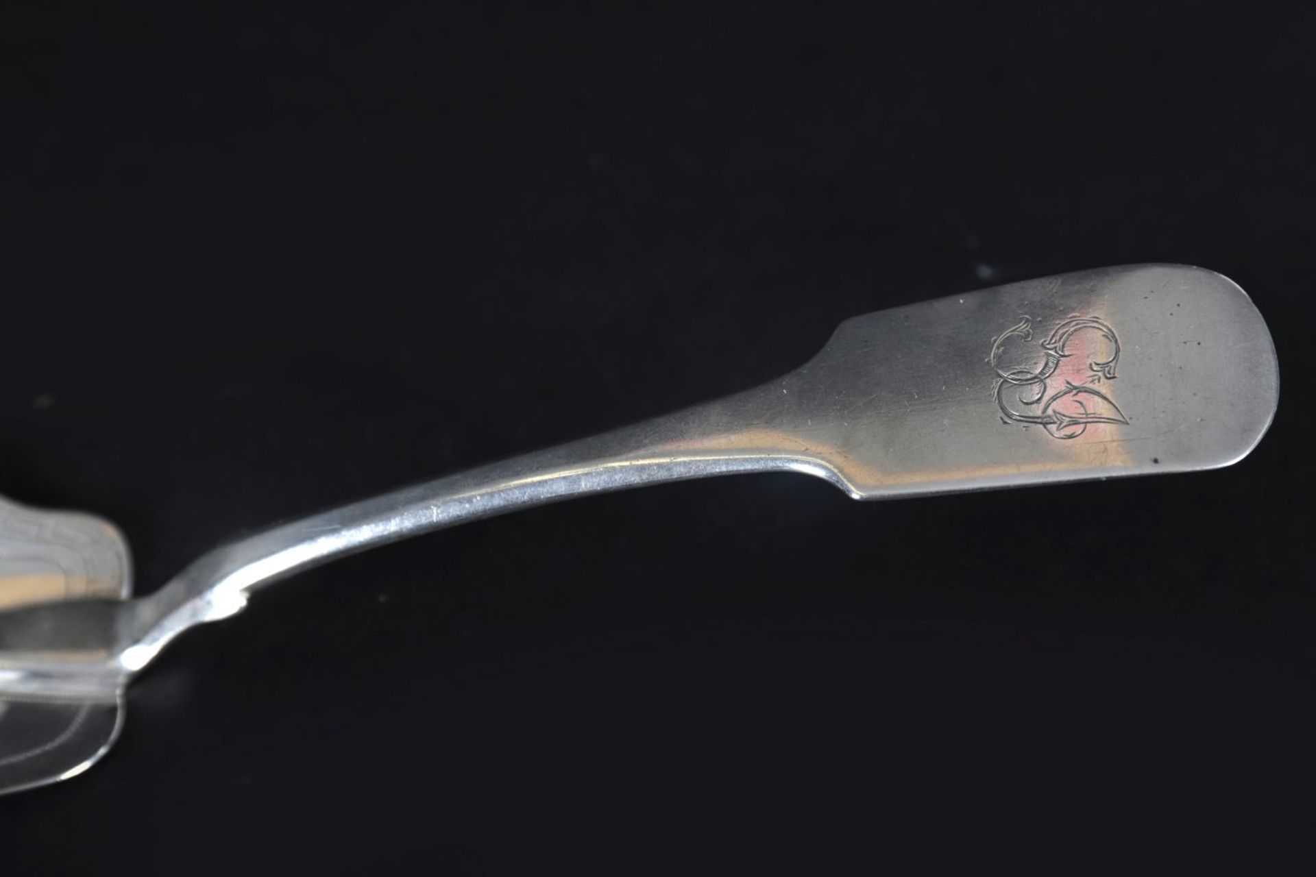 EXETER SILVER MONOGRAMMED FISH SLICE - Image 3 of 3