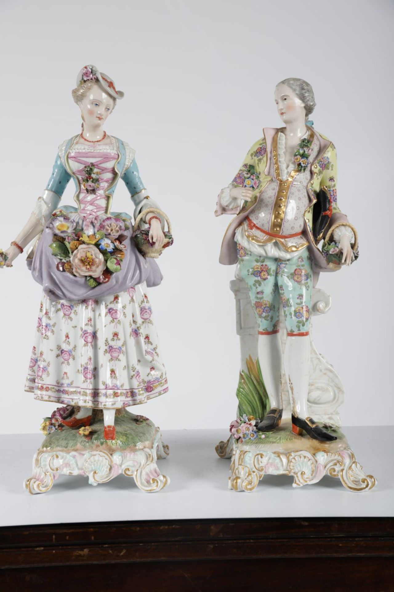PAIR OF LARGE 18TH-CENTURY MEISSEN FIGURES - Image 2 of 4