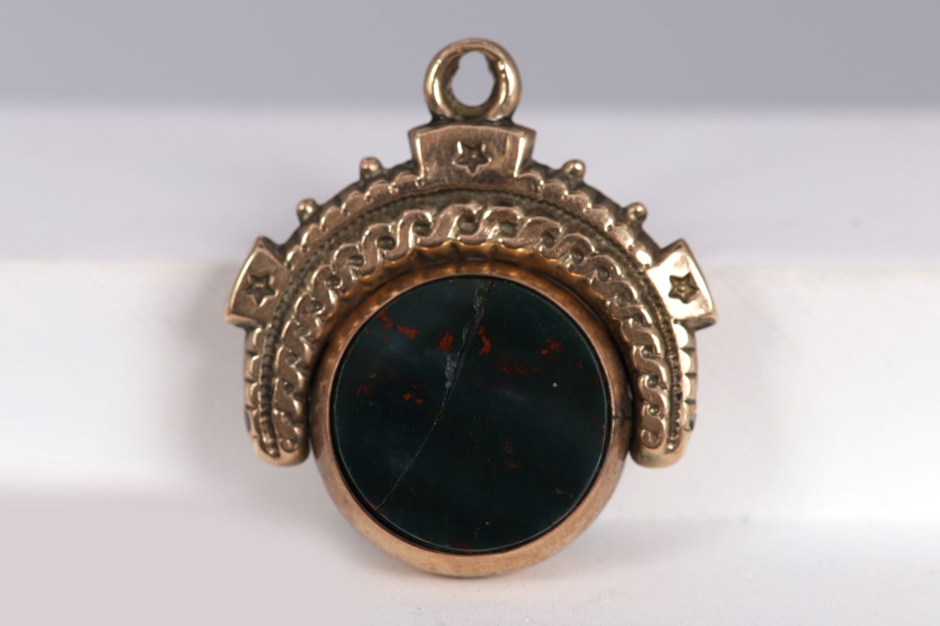 ANTIQUE GOLD SWIVEL FOB - Image 4 of 4