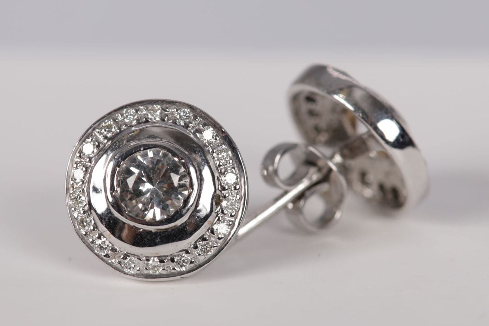 PR 18K GOLD, WHITE SAPPHIRE & DIAMOND EARRINGS - Image 2 of 3