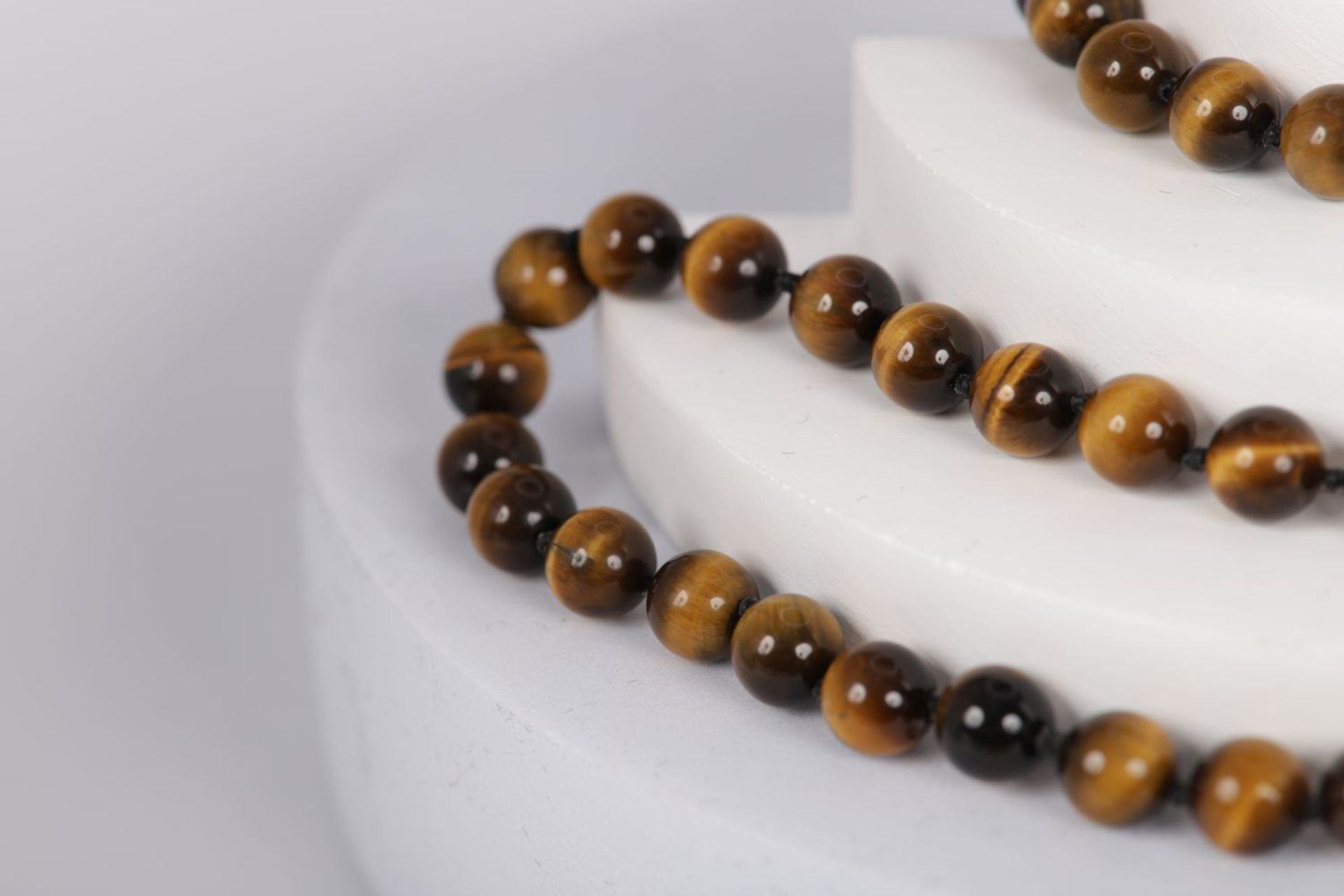 TIGER'S EYE BEAD NECKLACE - Image 3 of 4