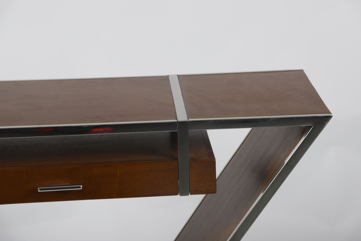 DESIGNER CHERRYWOOD & CHROME CONSOLE TABLE - Image 3 of 3
