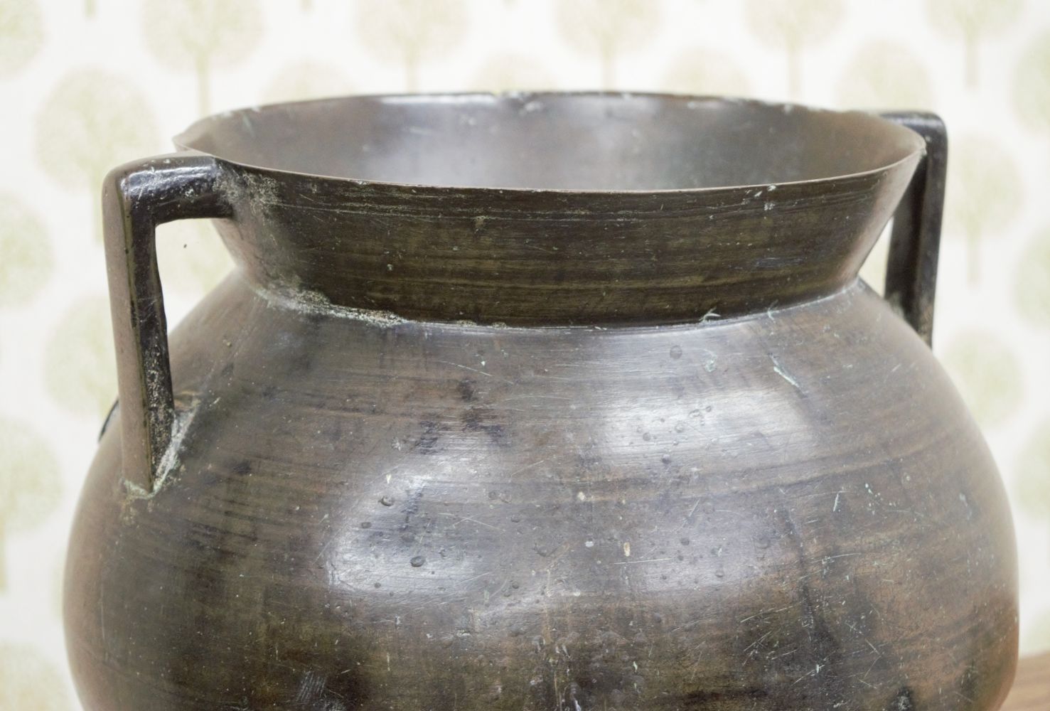 18TH-CENTURY BRONZE CAULDRON - Image 3 of 3