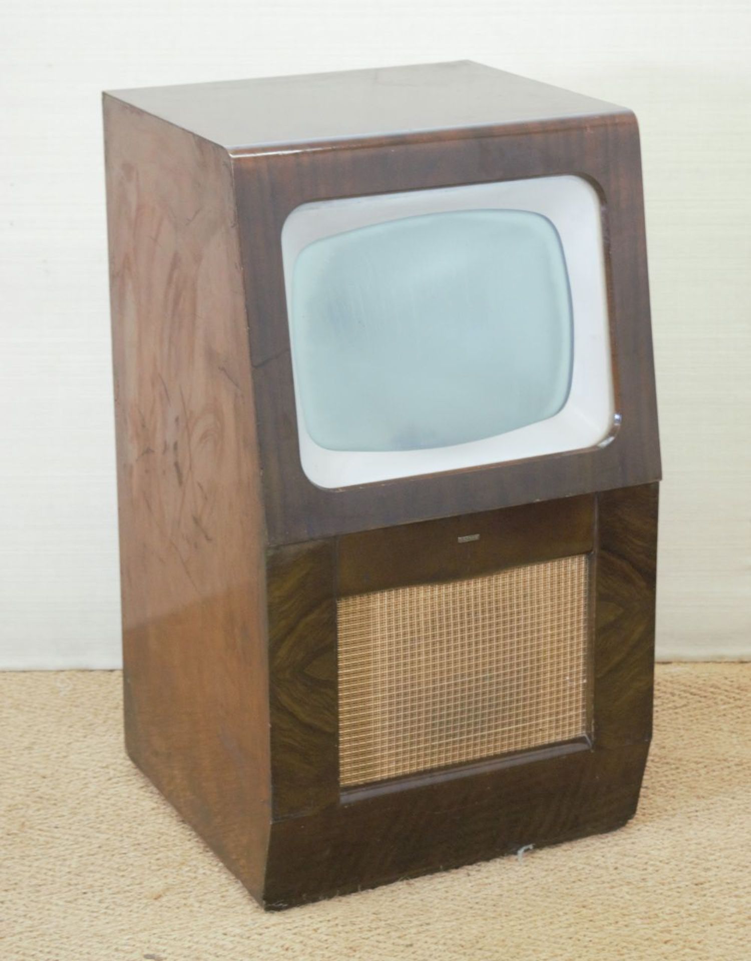 VINTAGE COSSOR TELEVISION - Image 3 of 3