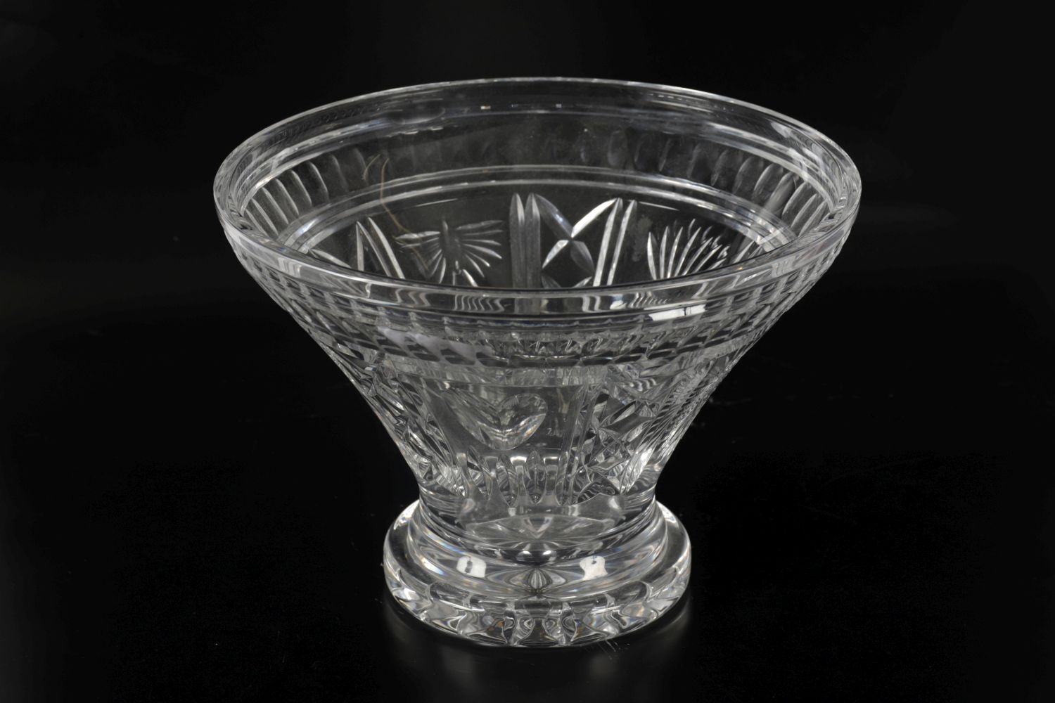 LARGE WATERFORD CRYSTAL CENTREPIECE