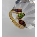 DAMENRING 585/000 Gelbgold mit Peridot