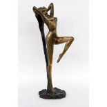 DEKORATIVE BRONZEFIGUR. Nackte Nymphe