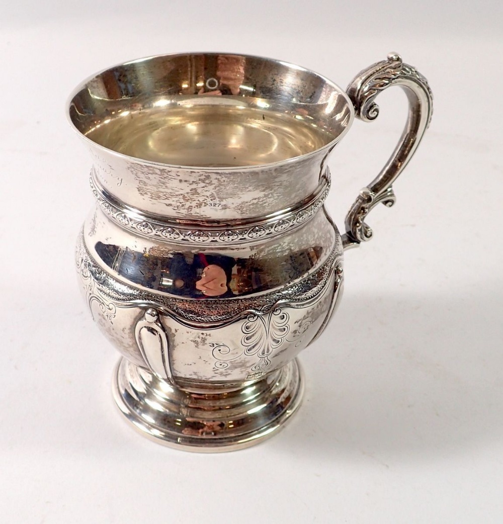 A Mappin & Webb silver christening mug engraved 'Margareta 7th Feb London' to rim, 252g,