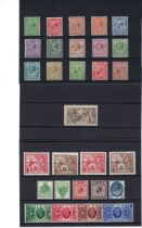 GB KGV mint definitive & commemorative stamps including Waterlow 2/6d "Seahorses" SG 400, cat £
