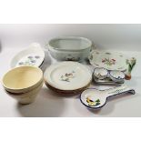 A set of four Spode Queens Bird dinner plates and tureen (no lid) plus two Spode Stafford flowers