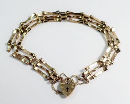 A 9 carat gold gatelink bracelet - a/f, 6.8g