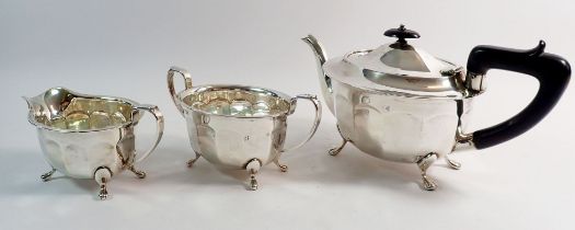 A silver three piece fluted tea service, Sheffield 1939 by Viners Ltd, 955g