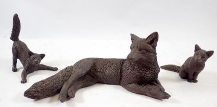 Three bronze finish foxes, longest 16.5cm