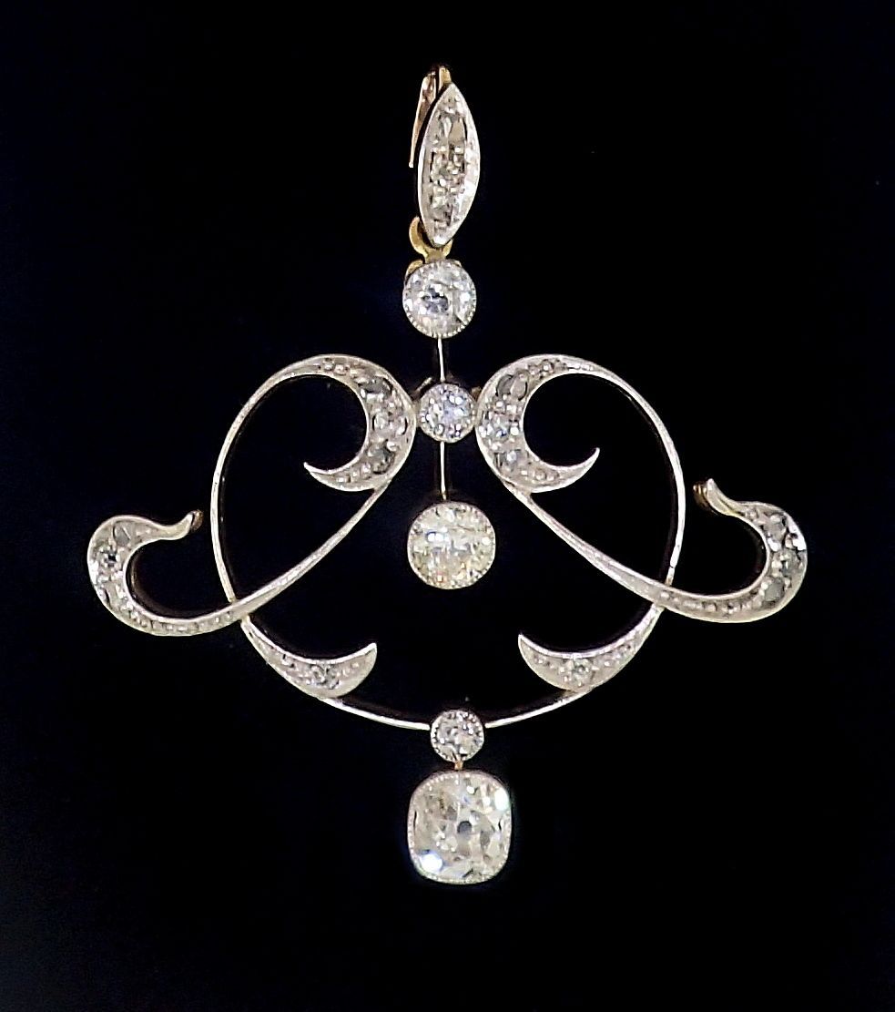 An Art Nouveau white and yellow gold diamond set openwork pendant, 4.4g, 4 x 3.8cm