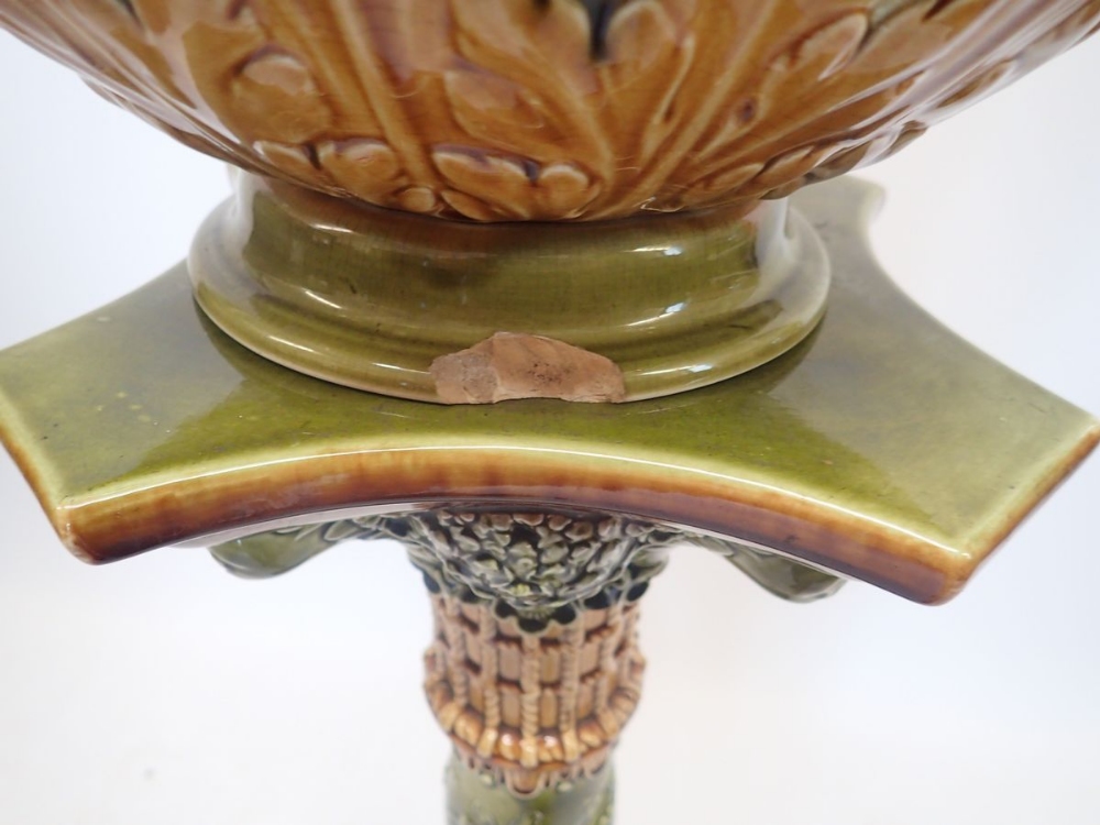 A green Villeroy & Boch Majolica jardiniere and stand decorated mistletoe and leaf decoration, - Image 3 of 3