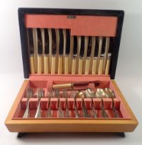 A Vallant silver plated cutlery set boxed 'Minuet'