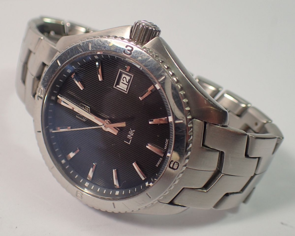 A Tag Heuer gentlemen's Link wrist watch, stainless steel with black dial and date niche, boxed with - Image 7 of 7
