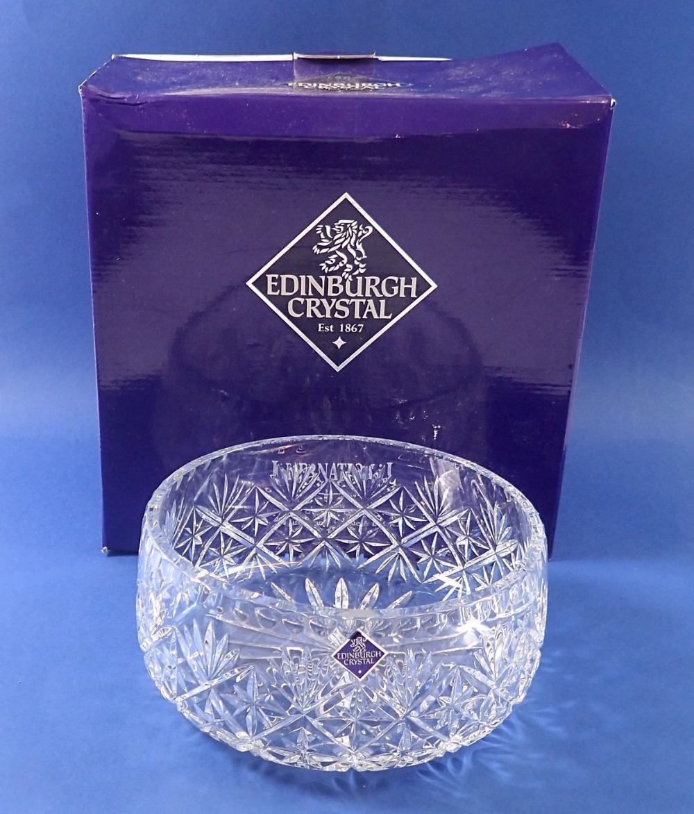 An Edinburgh Crystal Katerina fruit bowl, boxed