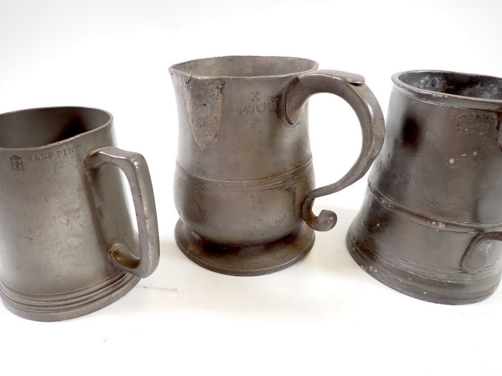 A group of antique pewter including mugs and tankards - Image 2 of 2