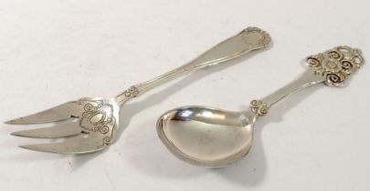 A Scandinavian silver serving fork and spoon, both marked 830, 133g