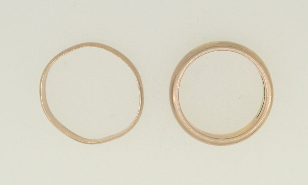 Two 9 carat gold wedding rings, 7.8g - Image 3 of 3