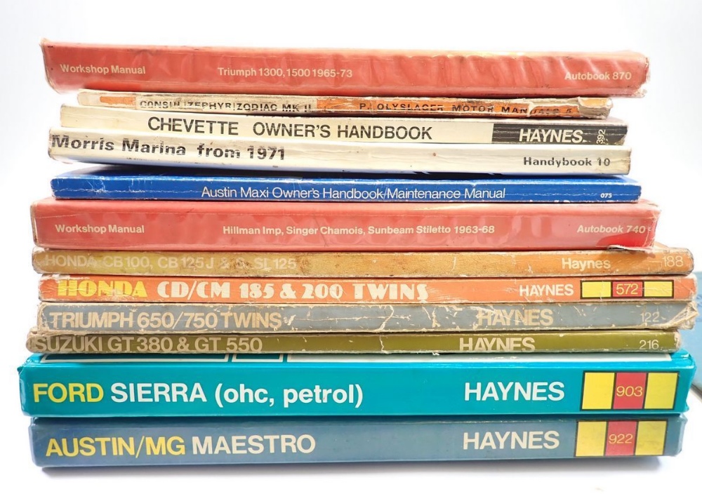 A box of Haynes manuals, an Austin Healey Sprite handbook 1958 etc. - Image 2 of 2