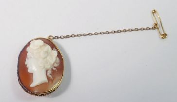 A gold mounted cameo brooch, unmarked but tested as gold, 3.2 x 2.5cm