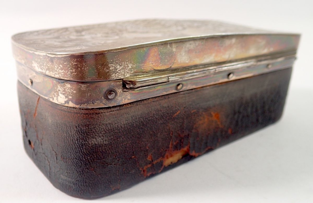 A silver mounted leather toiletry box with engraved scrollwork decoration, Sheffield 1905, 16 x - Image 3 of 3
