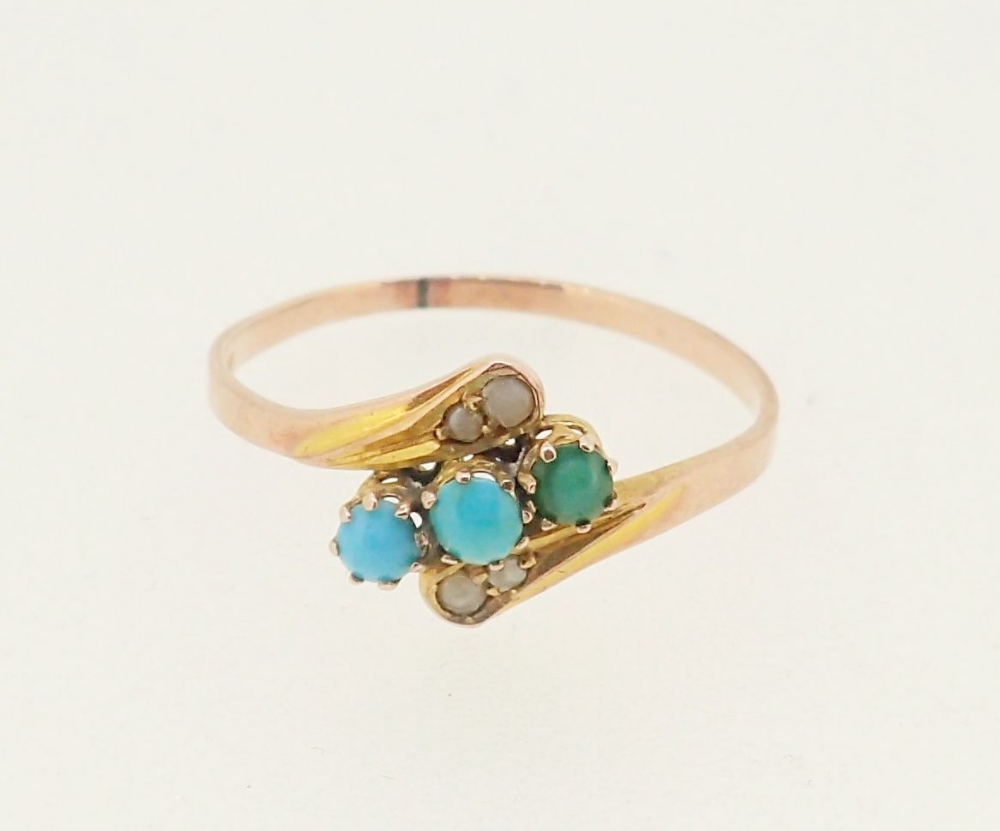 A 9 carat gold ring crossover set three turquoise and seed pearls, 1.2g, size N - Image 2 of 4