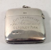 A Victorian silver vesta case, Chester 1900, by CC, 58g