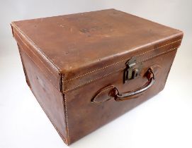 A Victorian leather travelling case with key