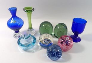 A group of glass paperweights and vases including Caithness (9)