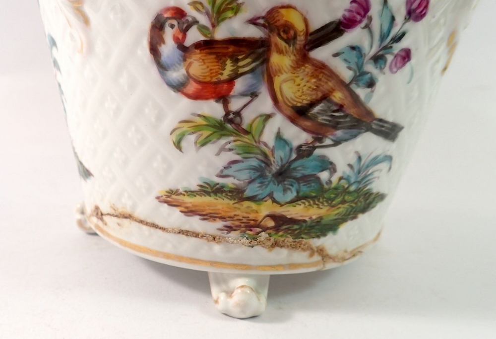 A 19th century porcelain jardinière painted birds by Helen Wolfsohn - damaged to base, 13 cm tall - Image 3 of 3