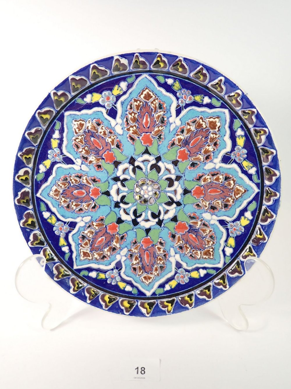 A Bene Collection pottery plate, 26cm diameter