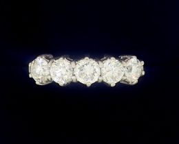 An 18 carat white gold five stone diamond ring approx 1.3 cts (colour H/I , clarity VS), Size L