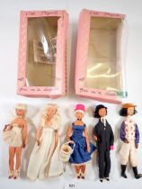Five French 'C'est Peynet' dolls, boxed - box 25cm tall