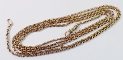 A 9 carat gold guard chain, 8.9g, 107cm long